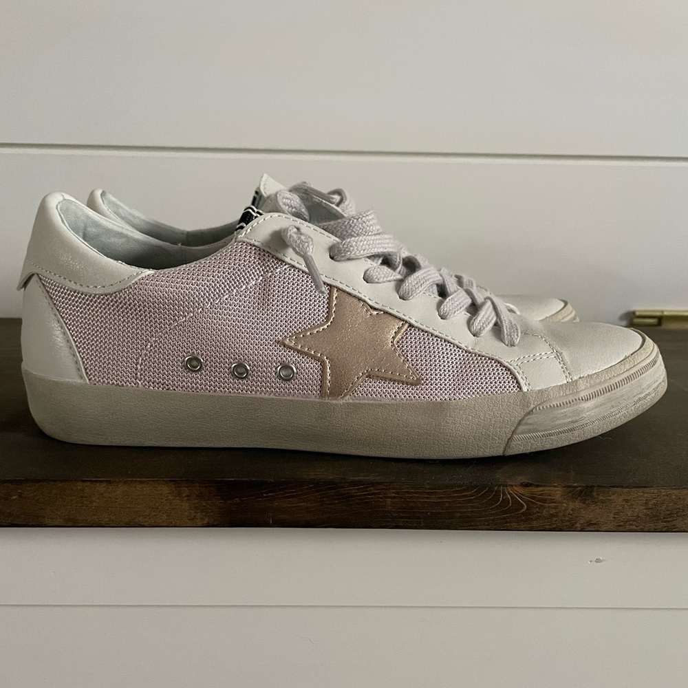 ShuShop Sneakers
